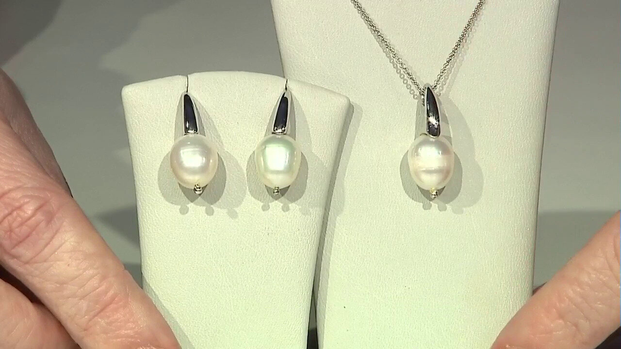 Video Boucles d'oreilles en argent et Perle blanche de culture d'eau douce (Joias do Paraíso)