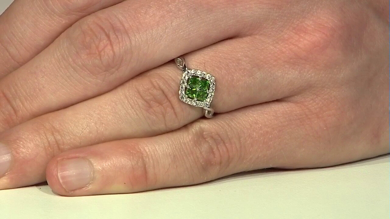 Video Bague en argent et Diopside de Russie