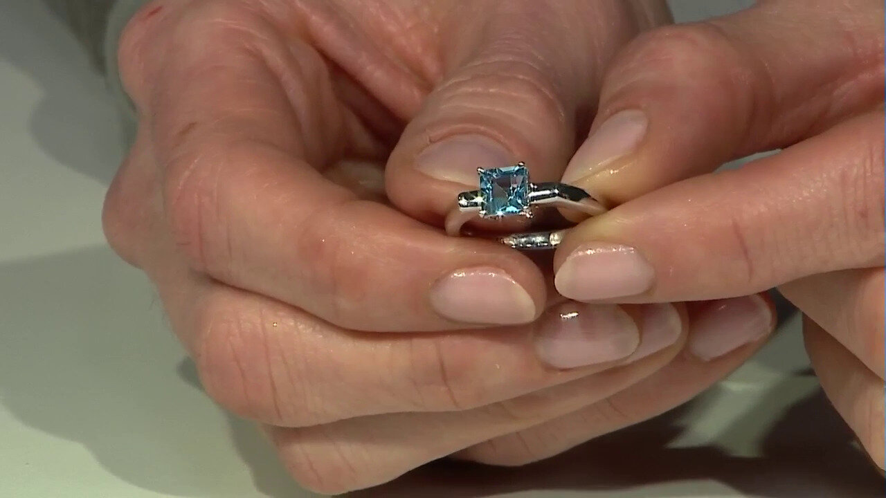 Video Swiss Blue Topaz Silver Ring