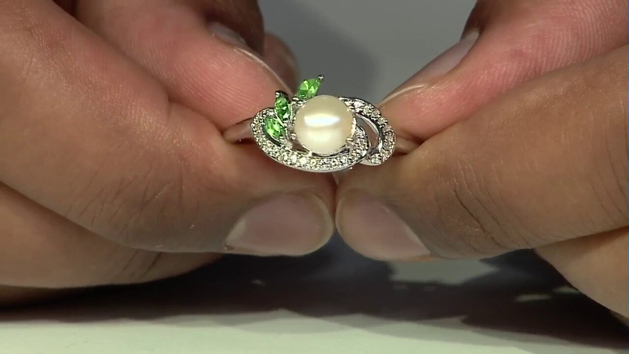 Video White Freshwater Pearl Silver Ring