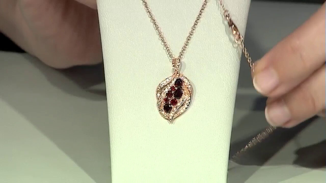 Video Garnet Silver Necklace