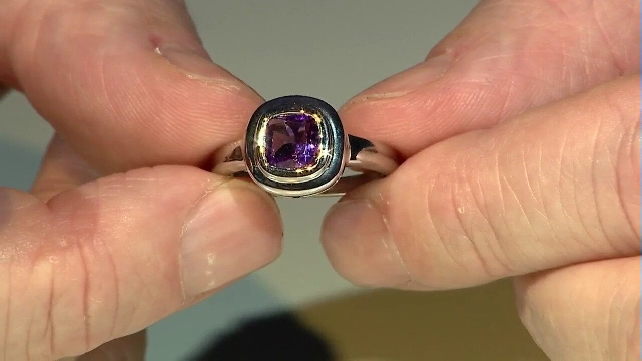 Visualizza l‘ultima asta di gioielli in Tv