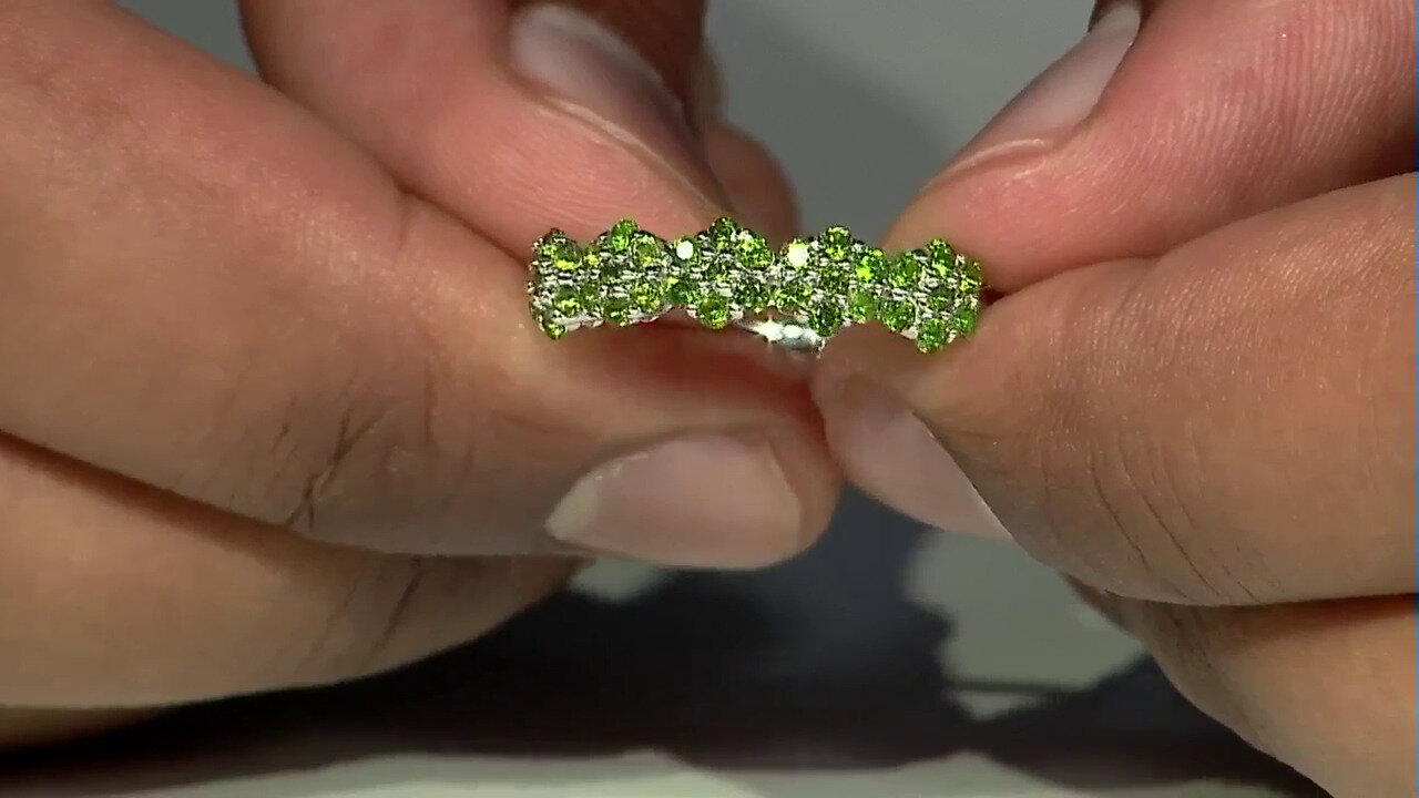 Video Bague en argent et Diopside de Russie