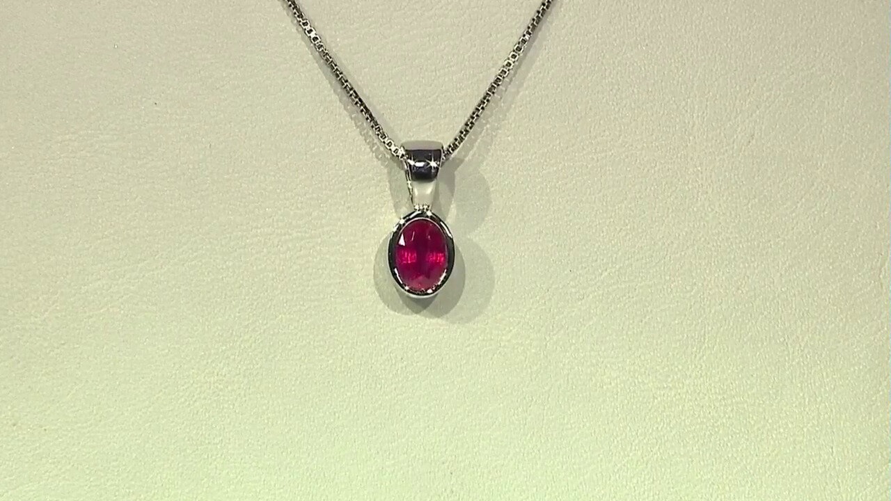 Video Bemainty Ruby Silver Pendant