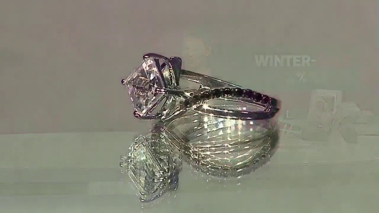 Video White Topaz Silver Ring