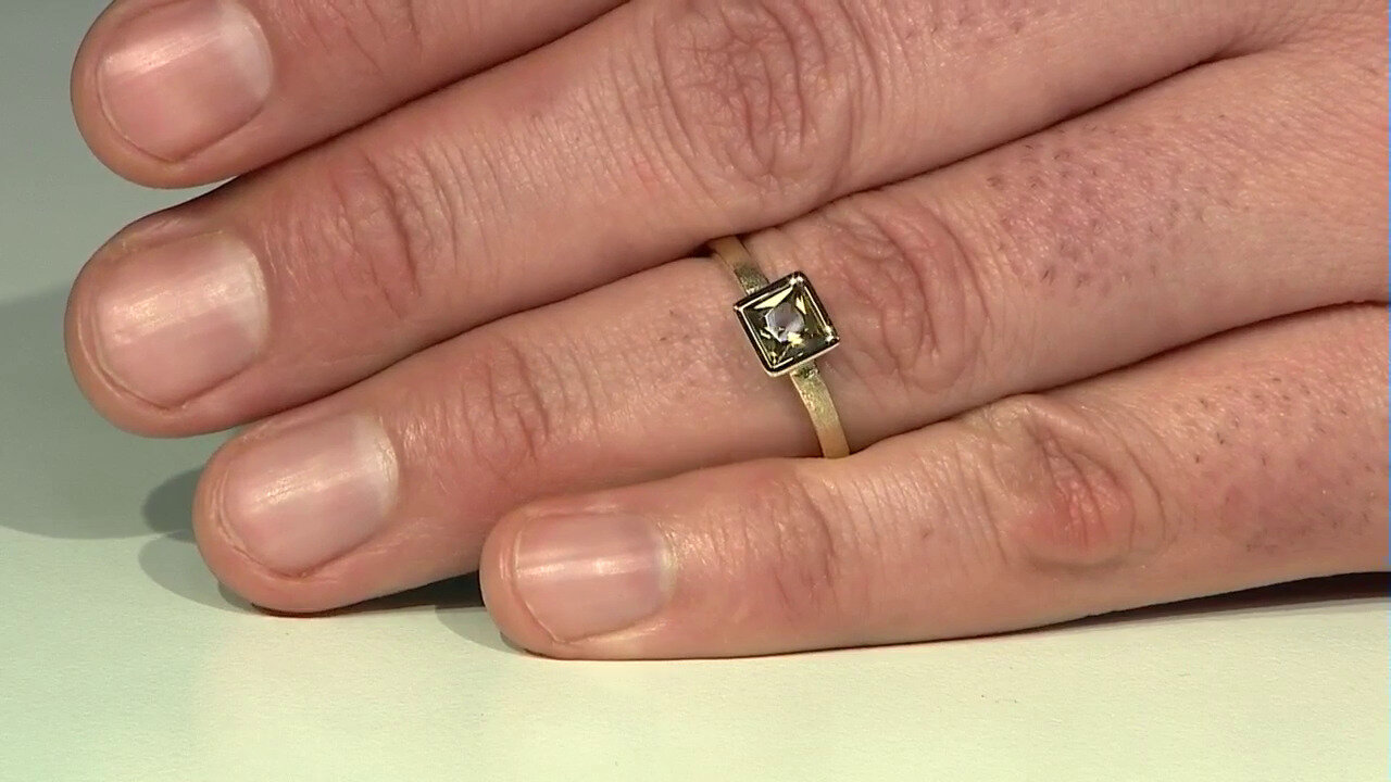 Video Bague en or et Tanzanite jaune non chauffée  (Adela Gold)