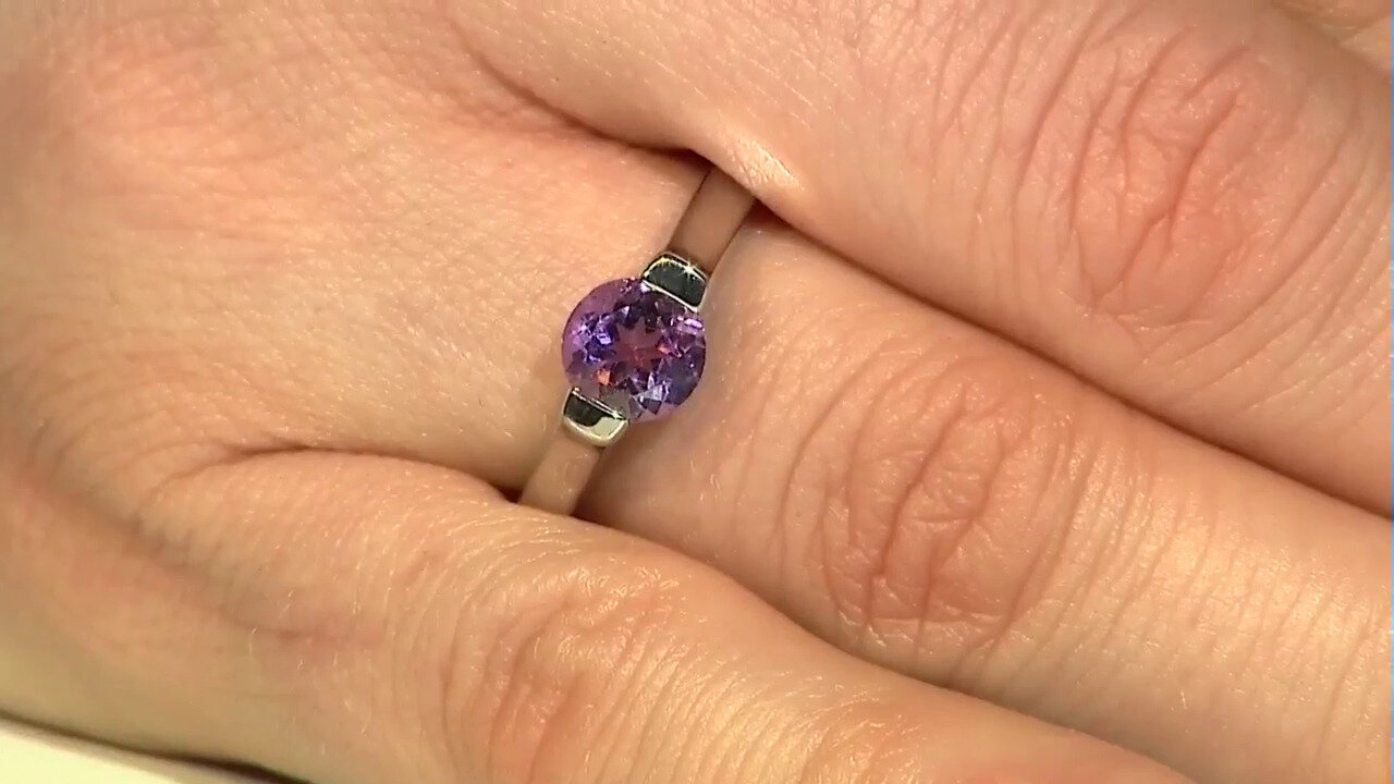 Video Uruguayan Amethyst Silver Ring