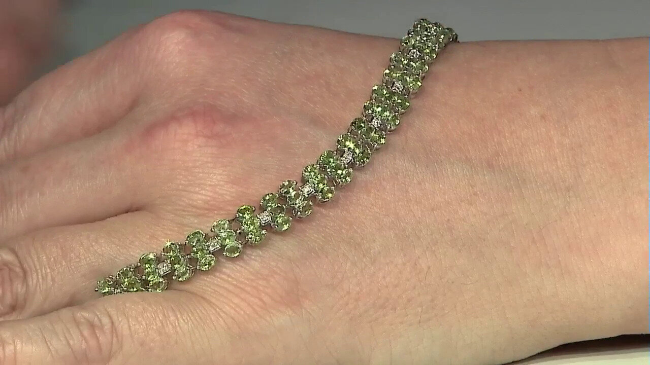 Video Paraiba Tourmaline Silver Bracelet