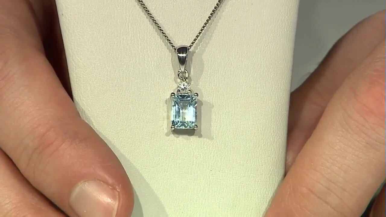 Video Sky Blue Topaz Silver Pendant