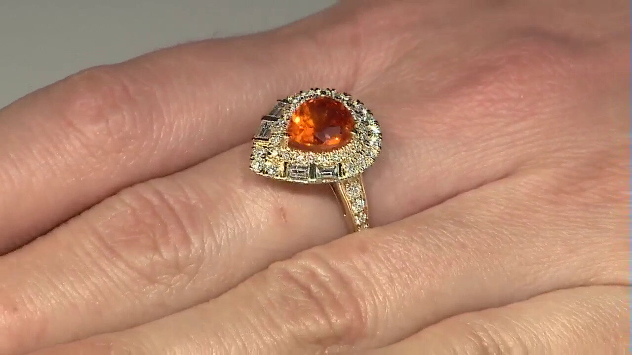 Video 14K Mandarin Garnet Gold Ring (CIRARI)