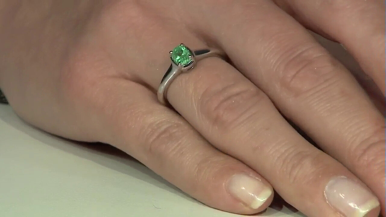 Video Russian Emerald Silver Ring