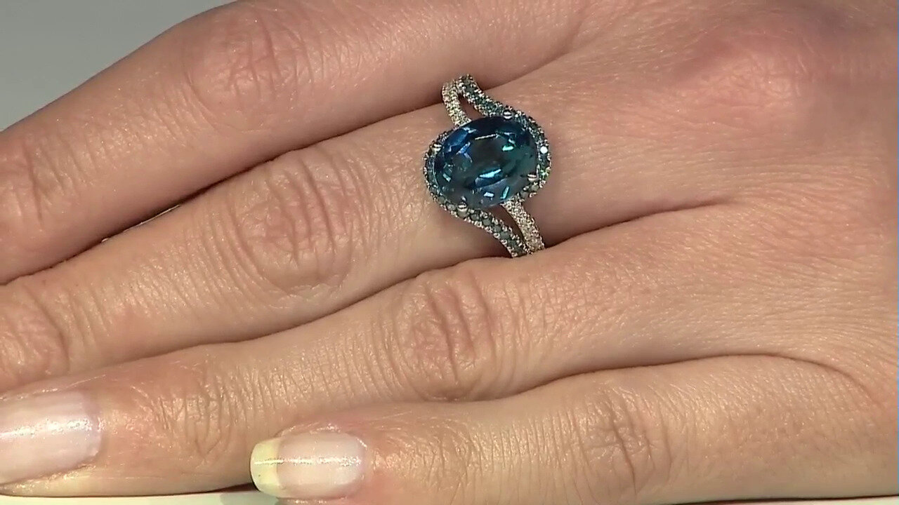 Video 10K London Blue Topaz Gold Ring