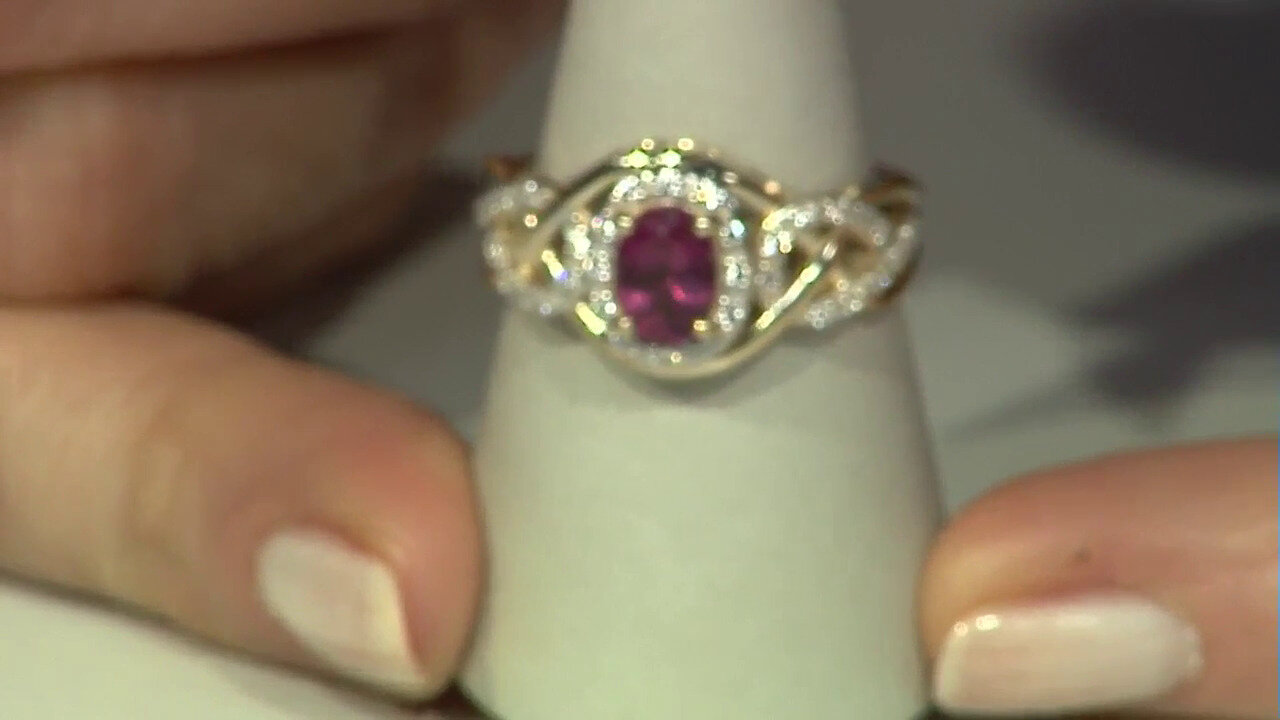 Video Gouden ring met een Braziliaanse roze toermalijn (Rifkind 1894 Collection)