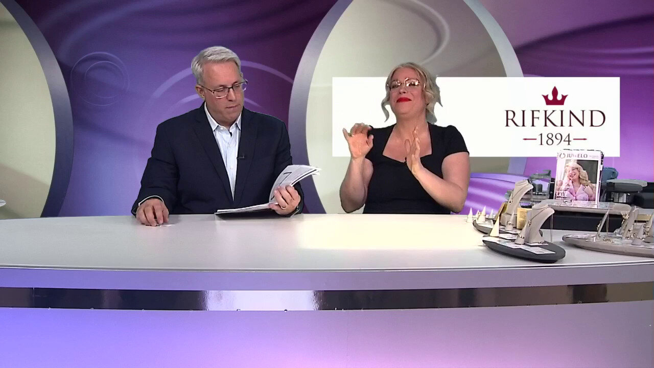 Video Gouden ring met een Braziliaanse roze toermalijn (Rifkind 1894 Collection)