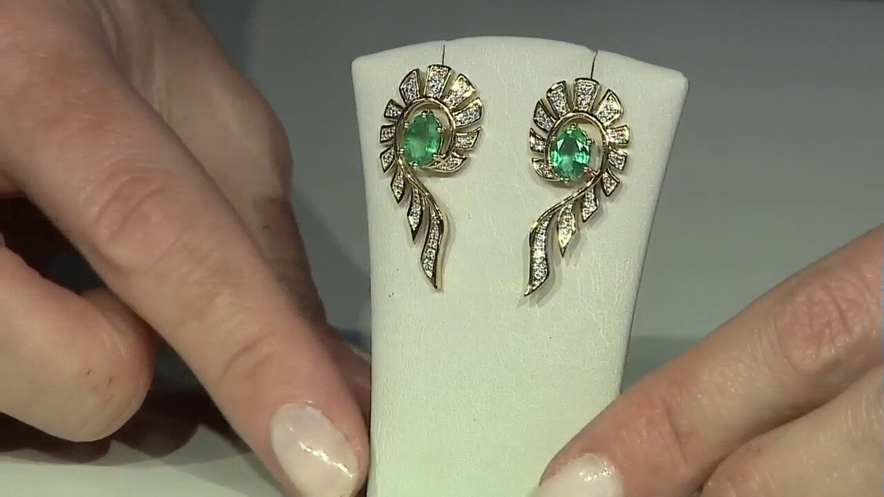 Video 18K Zambian Emerald Gold Earrings (Rifkind 1894 Collection)