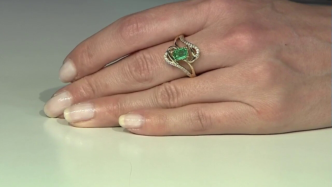 Video 9K Zambian Emerald Gold Ring (Rifkind 1894 Collection)