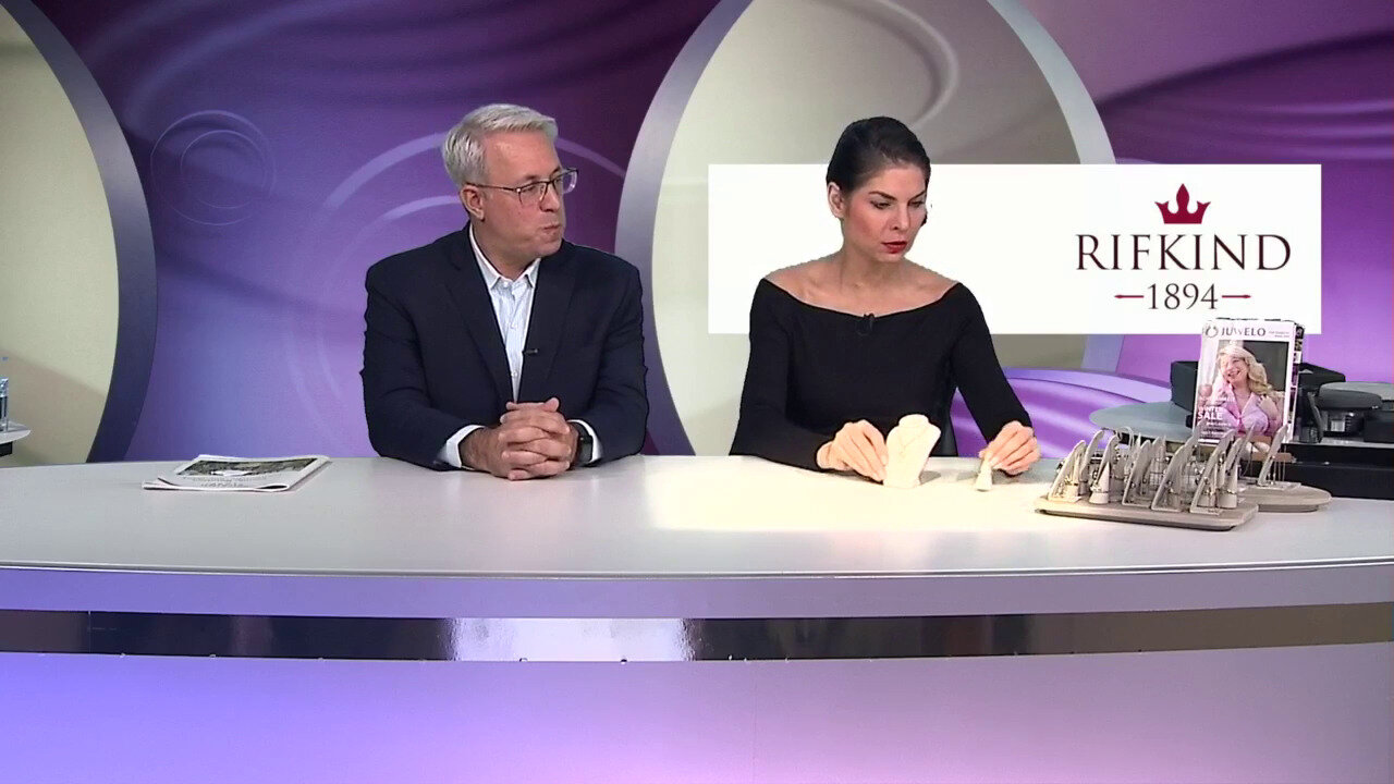 Video Anello in oro con Smeraldo Zambia (Rifkind 1894 Collection)