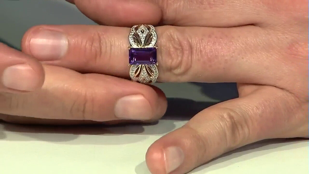 Video Anello in oro con Ametista Zambiana (SUHANA)