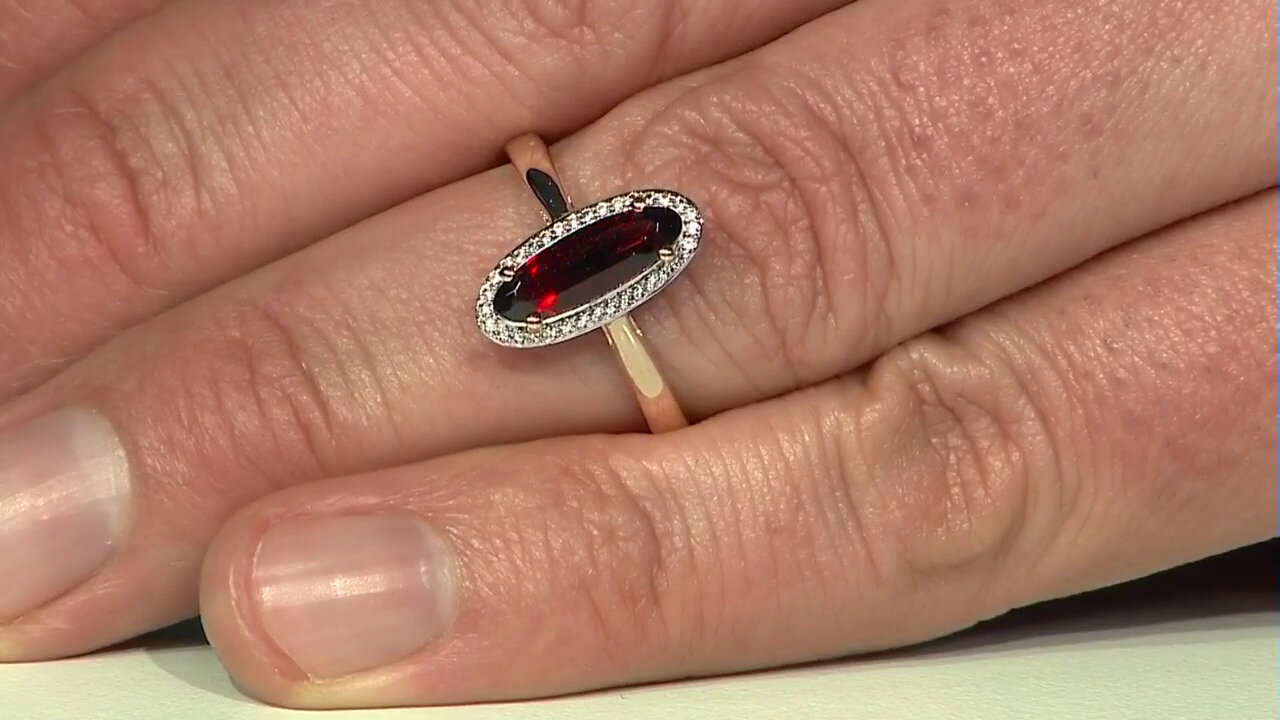 Video Bague en or et Grenat du Mozambique (SUHANA)