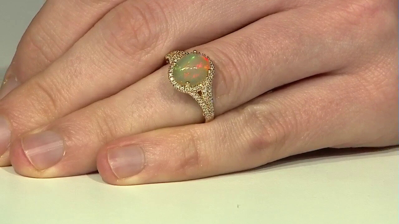 Video 14K AAA Welo Opal Gold Ring (CIRARI)