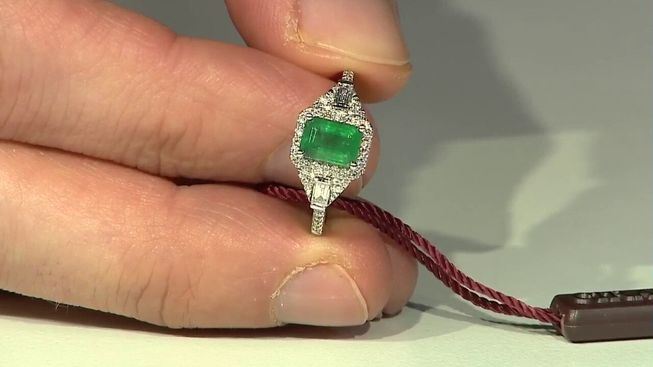 Video 14K AAA Zambian Emerald Gold Ring (CIRARI)