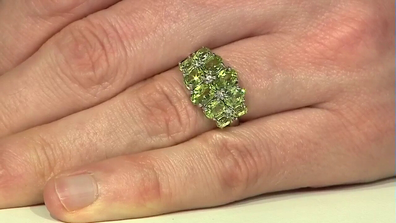 Video Peridot Silver Ring