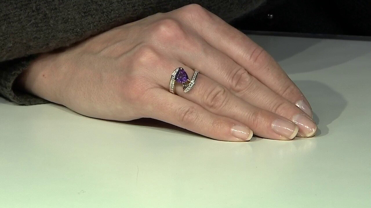 Video Zambian Amethyst Silver Ring