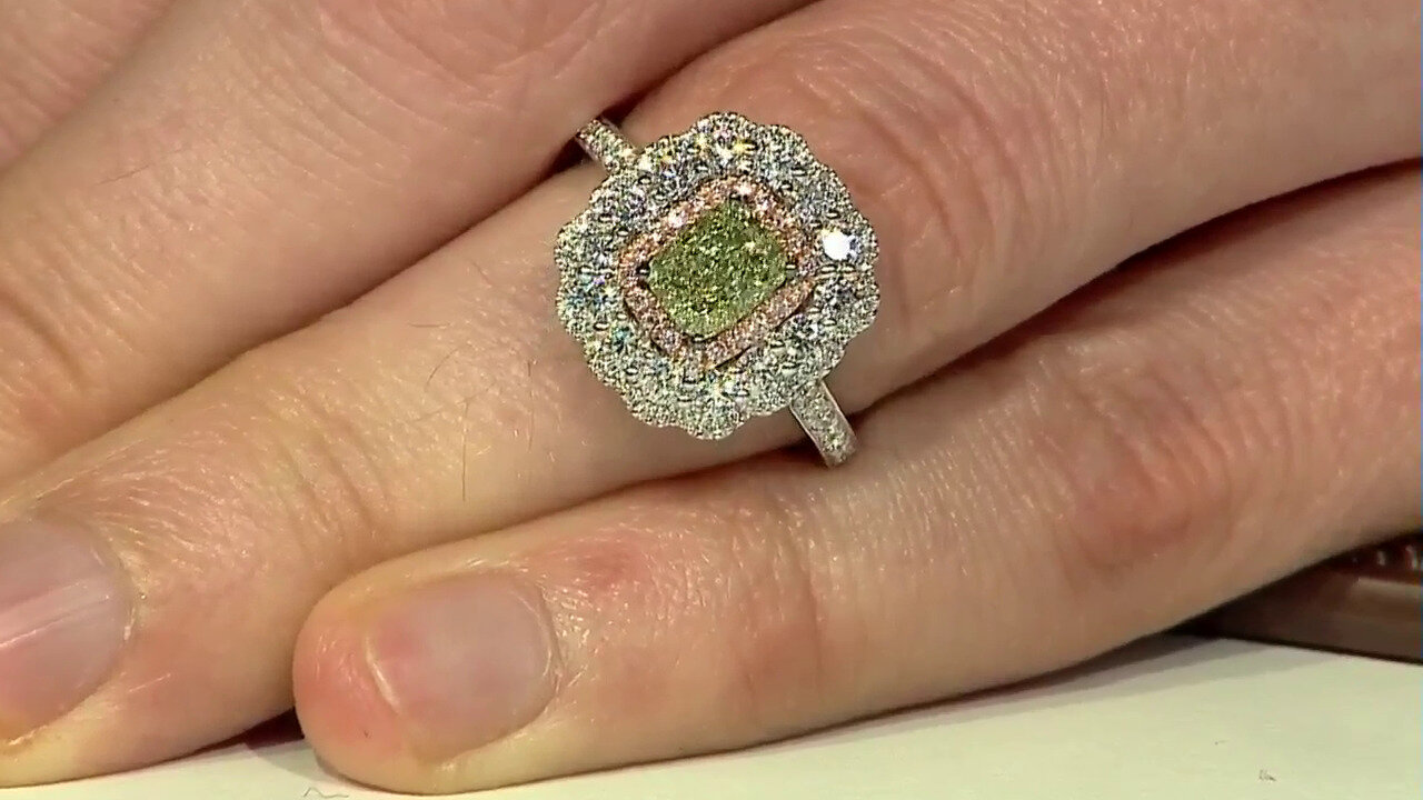 Video 18K SI1 Green Diamond Gold Ring (CIRARI)