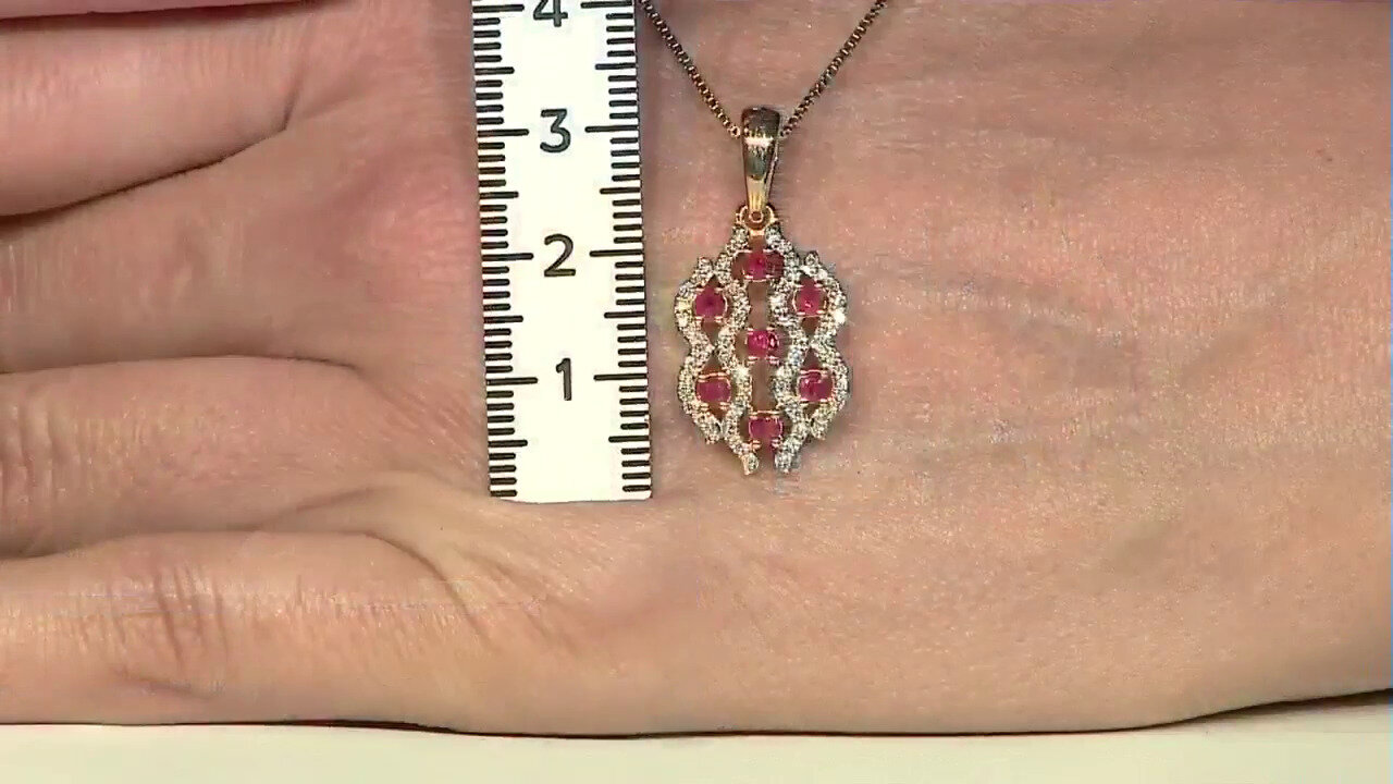 Video 18K Red Beryl Gold Pendant