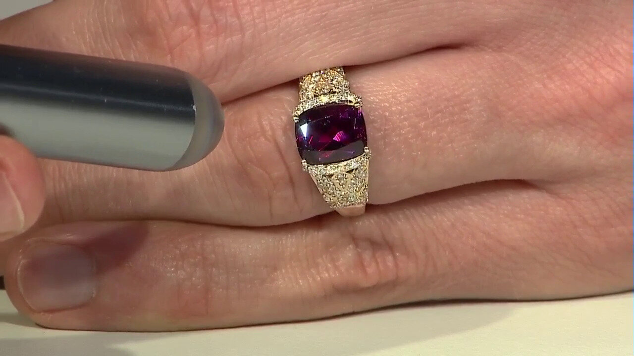 Video Bague en or et Rhodolite framboise AAA (de Melo)