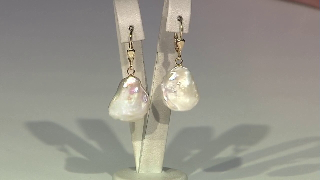 Video 14K White Freshwater Pearl Gold Earrings