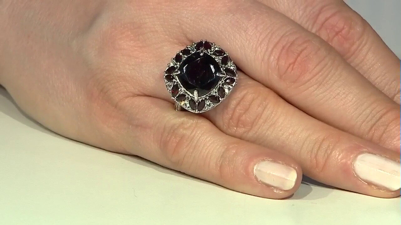 Video Indian Garnet Silver Ring