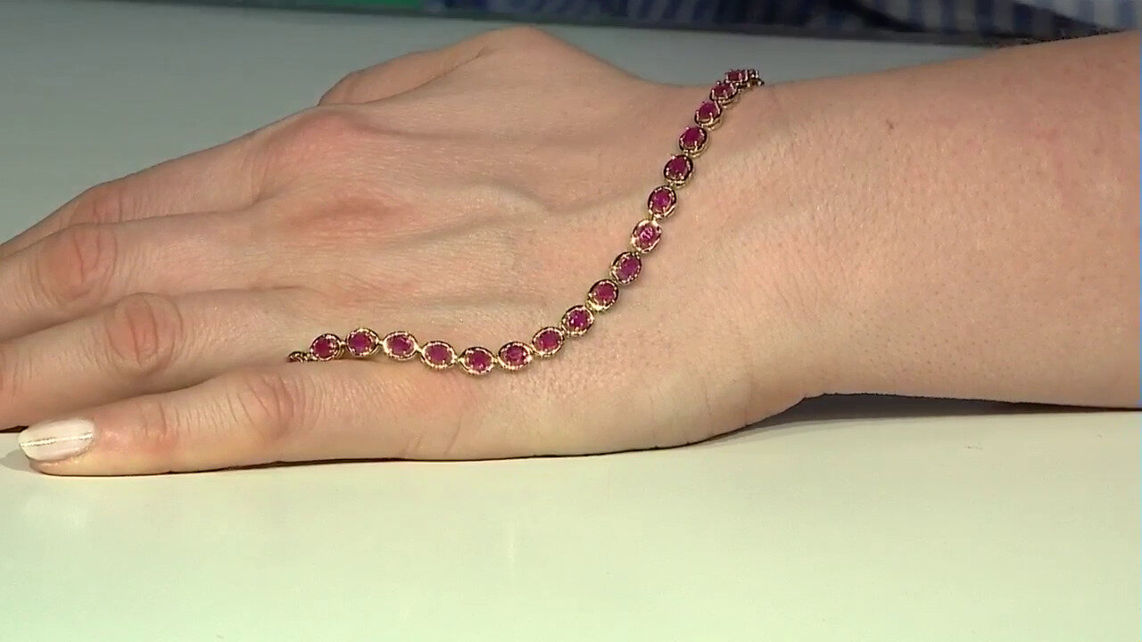 Video Madagascar Ruby Silver Bracelet