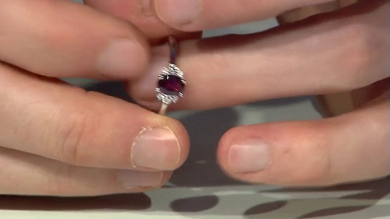 Video Magenta Garnet Silver Ring