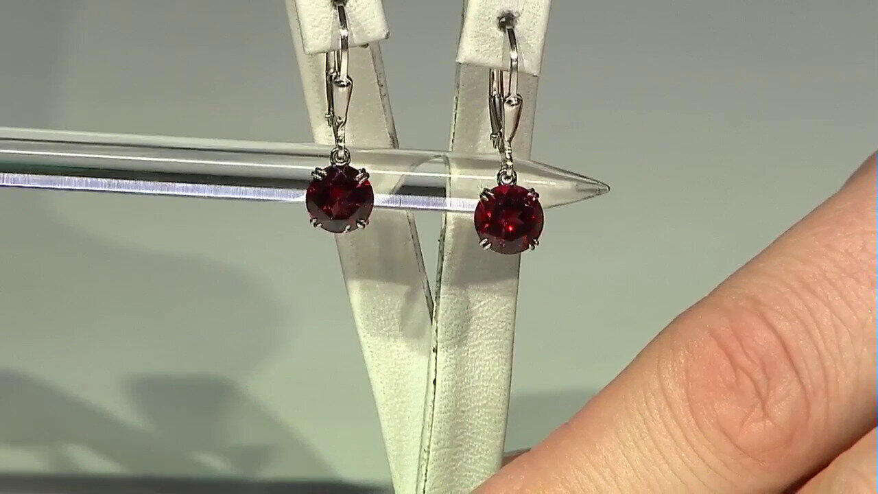 Video Boucles d'oreilles en argent et Grenat du Mozambique