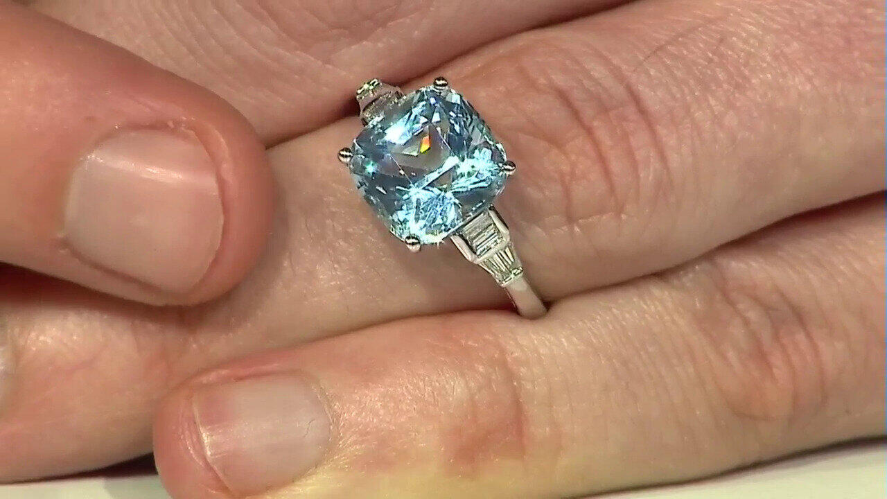 Video 18K AAA Brazilian Aquamarine Gold Ring (CIRARI)