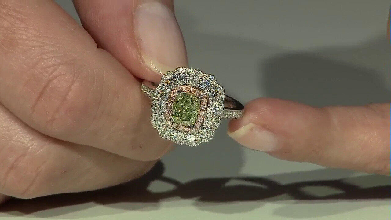 Video Anello in oro con Diamante Verde SI1 (CIRARI)