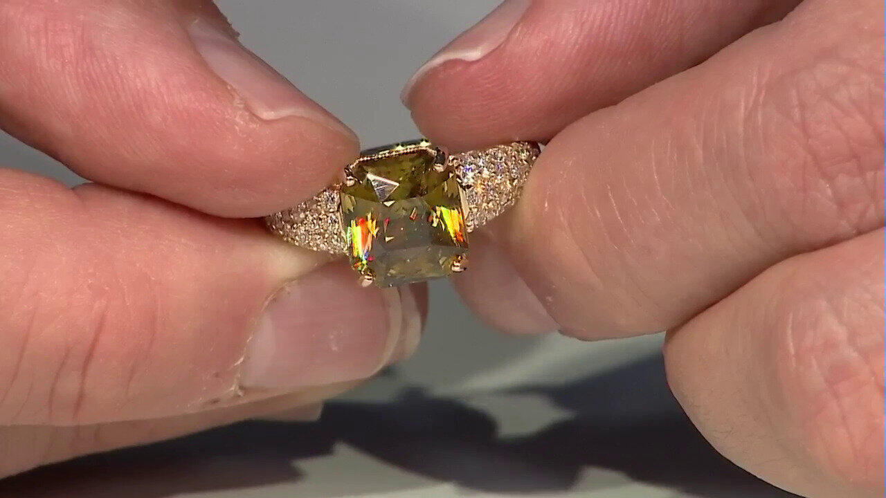 Video 18K Sphene Gold Ring (AMAYANI)