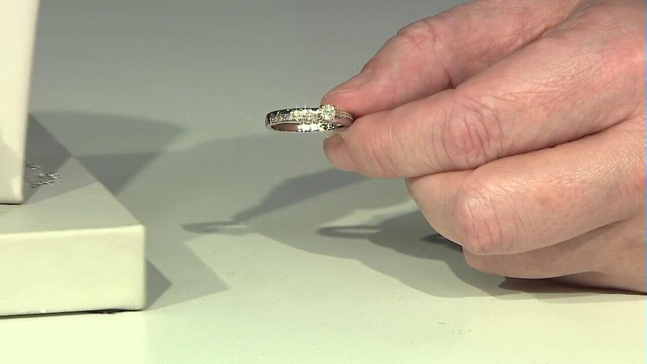 Video 9K I4 (J) Diamond Gold Ring