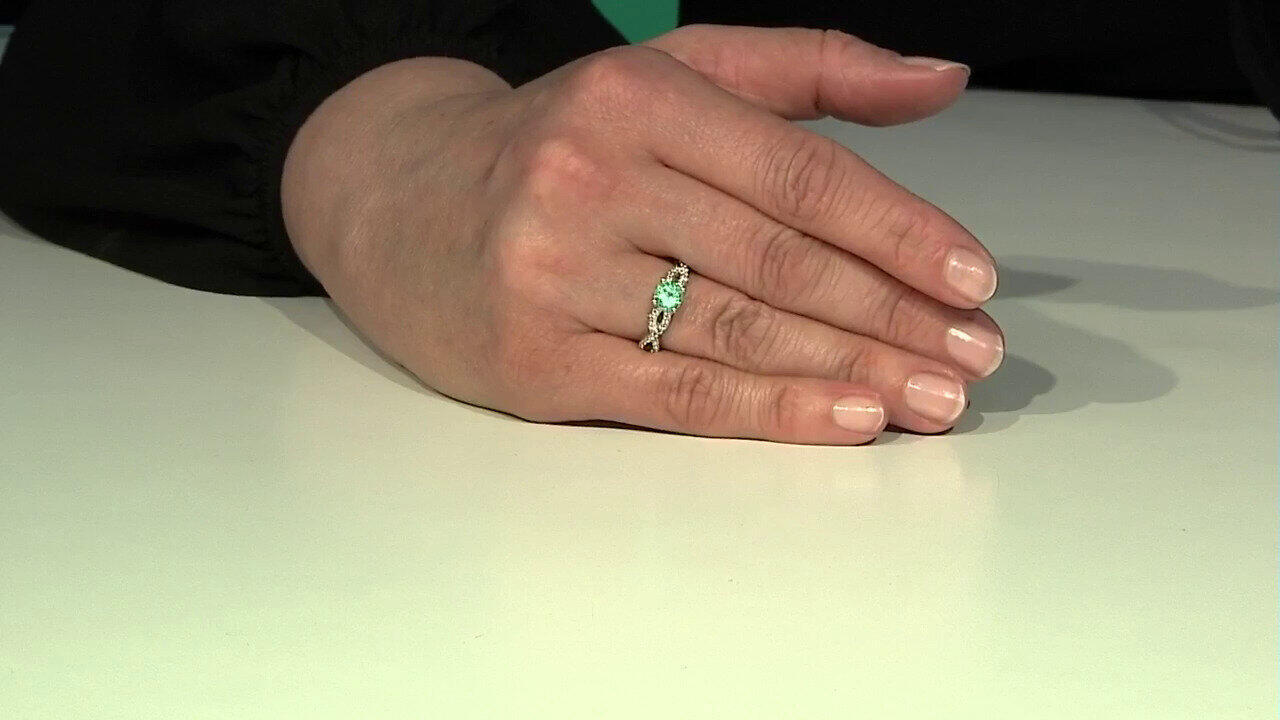 Video Russian Emerald Silver Ring (Adela Silber)