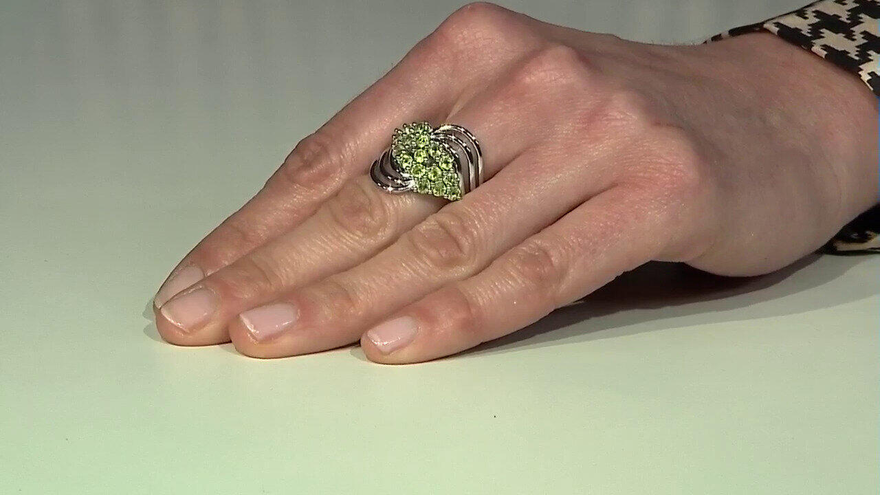 Video Peridot Silver Ring