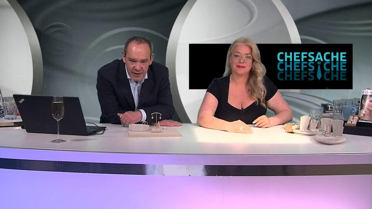 Video Zilveren ring met een Welo-opaal