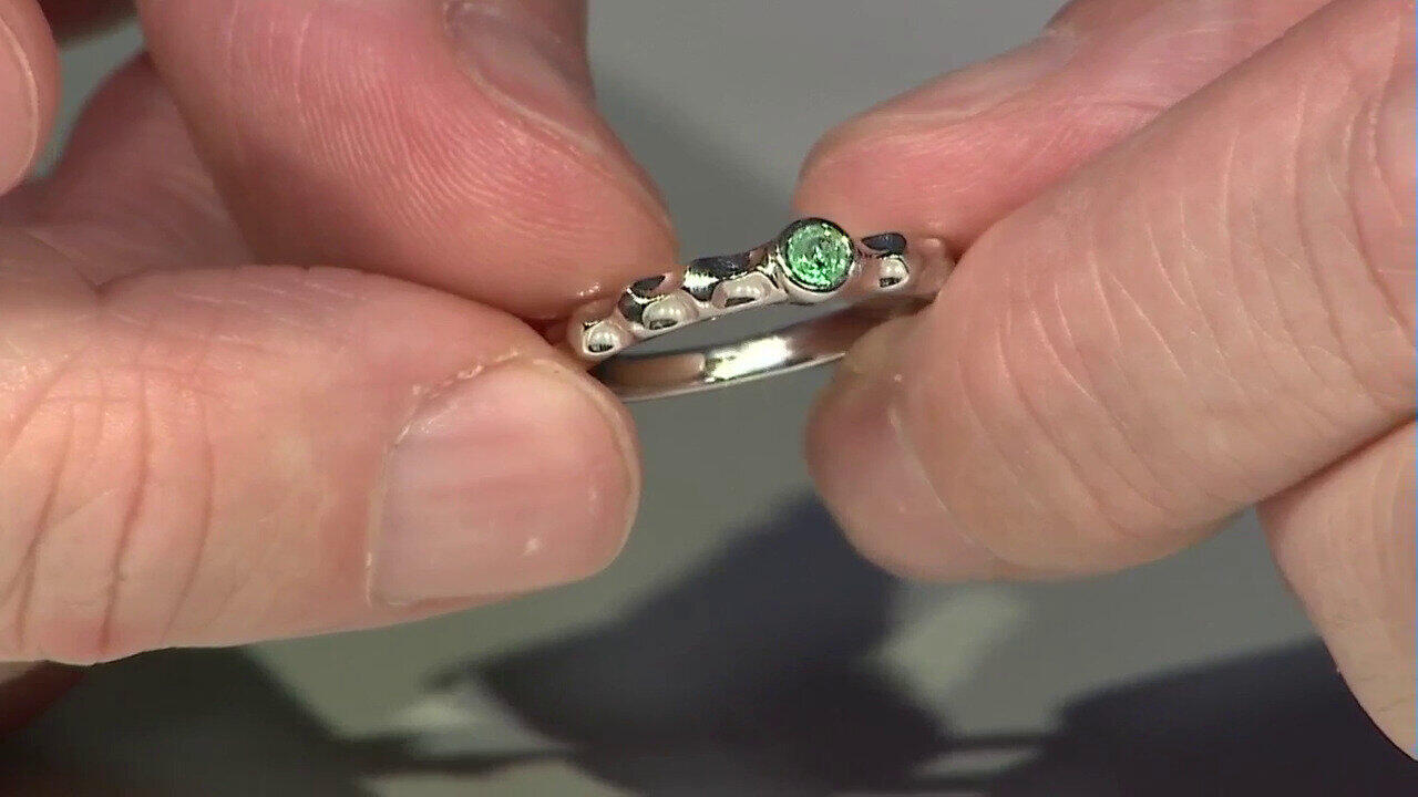 Video Anello in argento con Smeraldo Russo