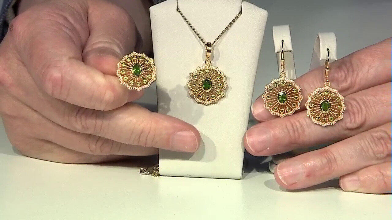 Video Boucles d'oreilles en argent et Diopside de Russie