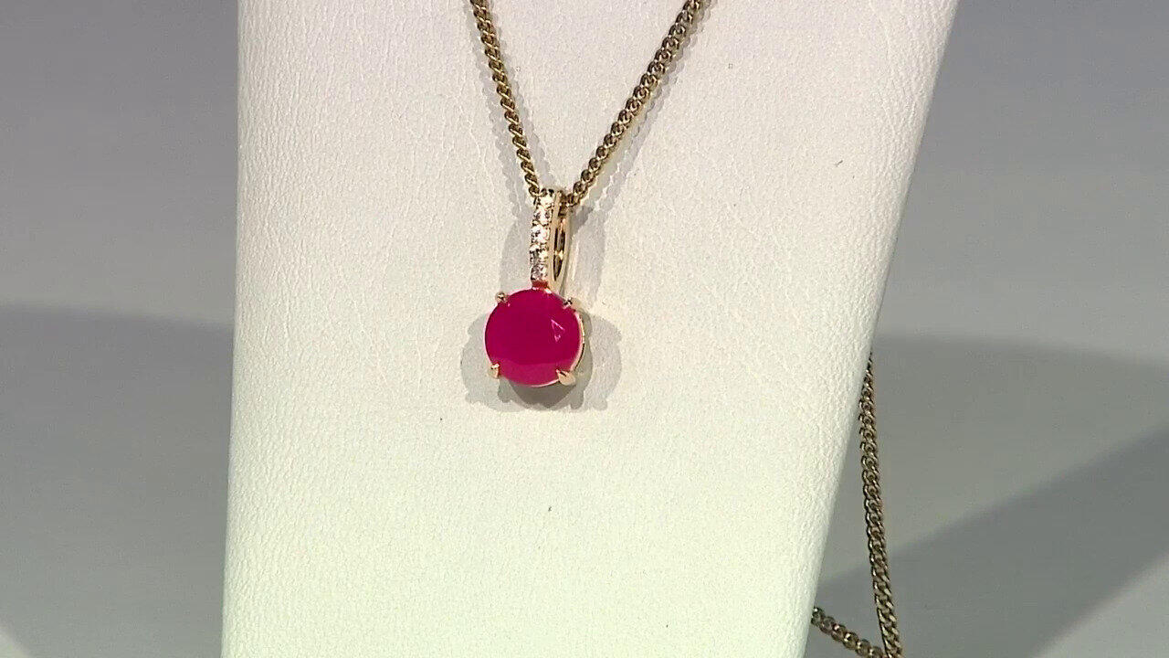 Video Raspberry Chalcedony Silver Pendant