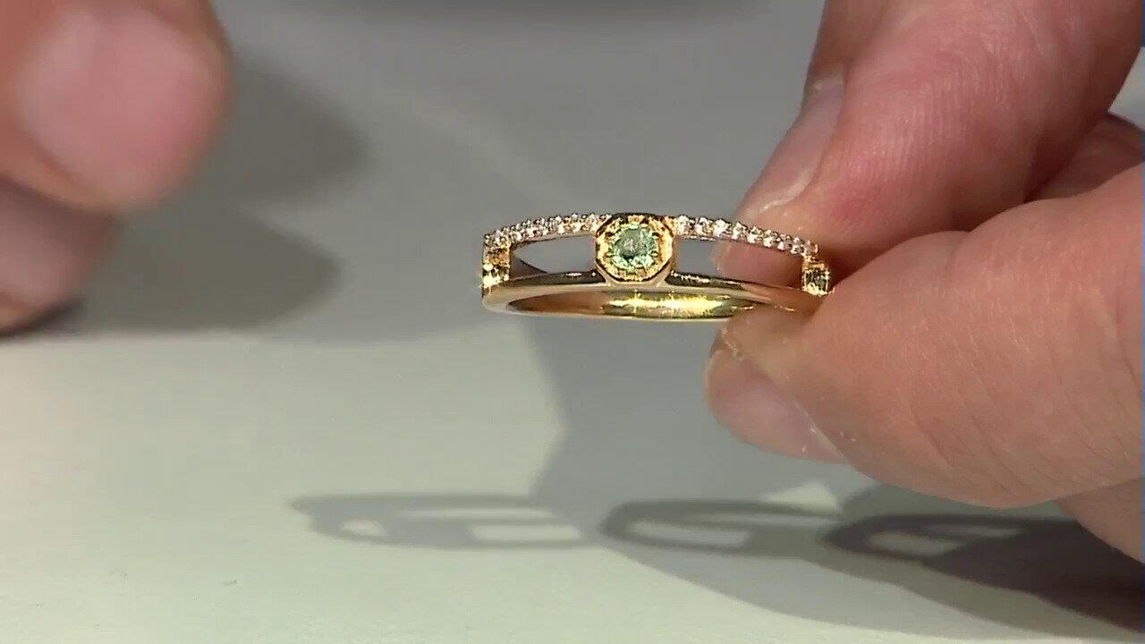 Video Bague en argent et Emeraude de Russie