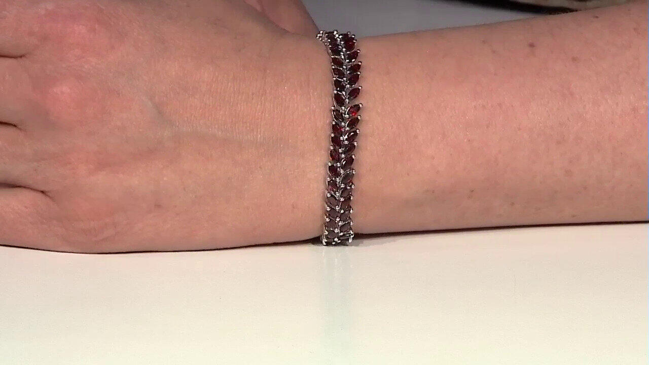 Video Zilveren armband met Mozambique granaten