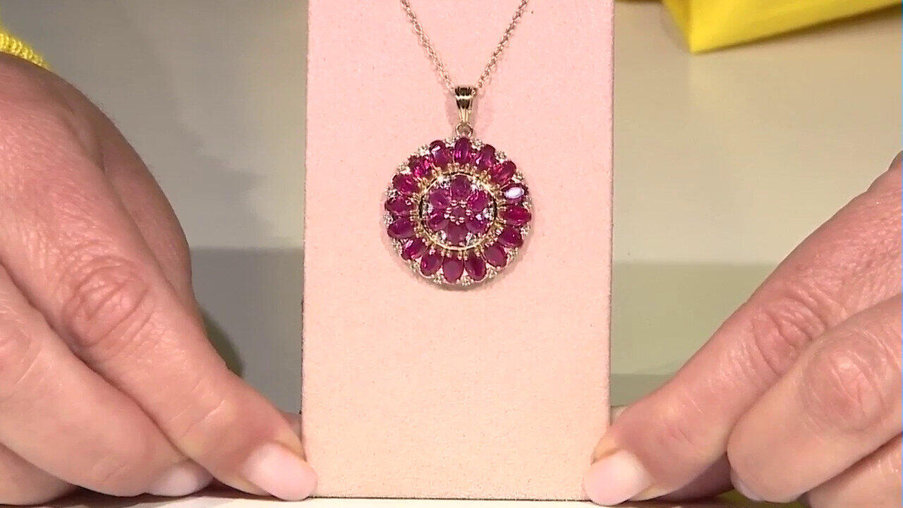 Video Madagascar Ruby Silver Necklace