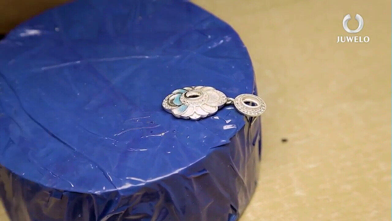 Video Collier en argent et Zircon