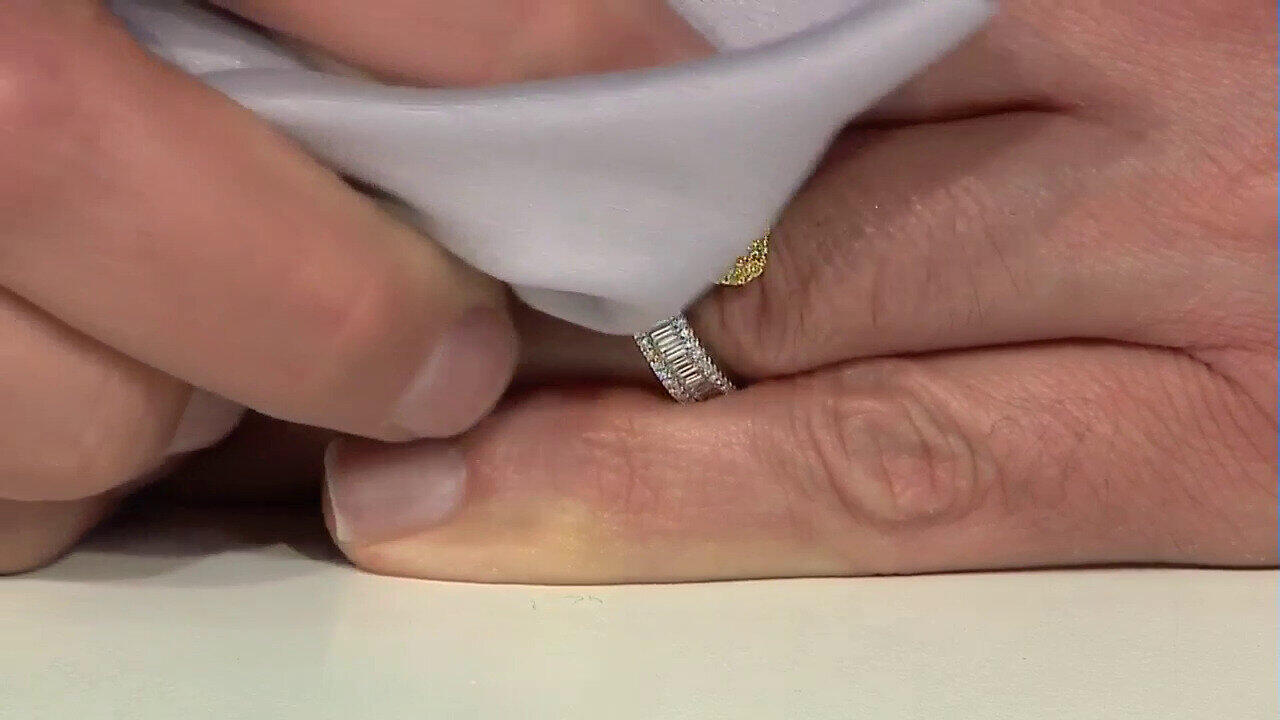 Video Gouden ring met een Colombiaanse smaragd (CIRARI)